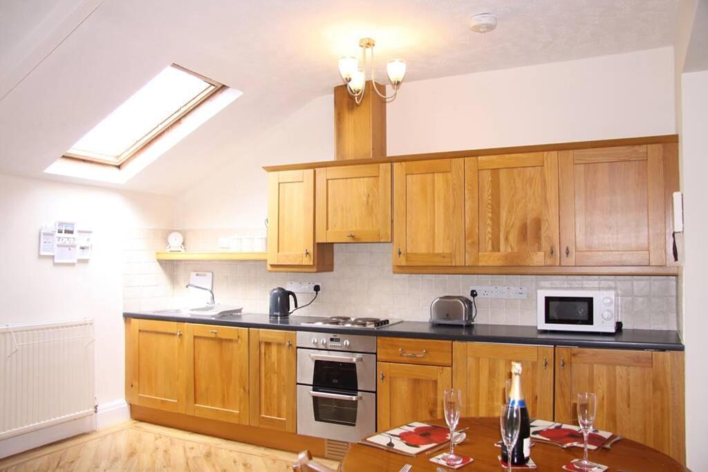 Swirl How, Winter Deal Offered On 3 Nights Or More Nov-Mar Windermere Exterior photo